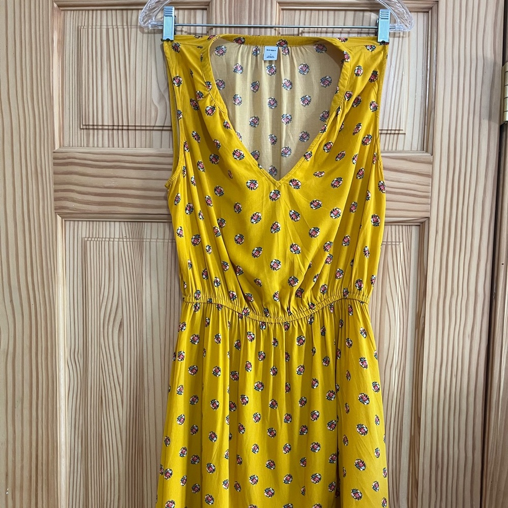 Old Navy yellow floral sun dress